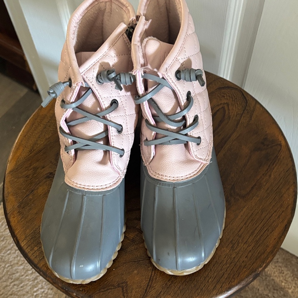 Nautica Stylish Pink and Gray Women’s Boots
